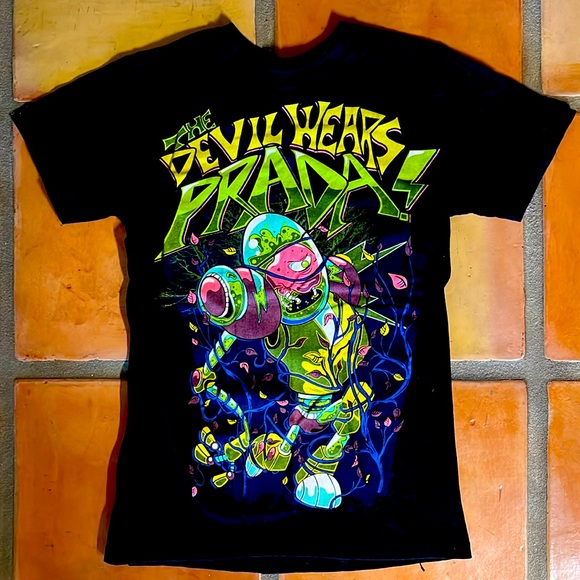 Antique Devil Wears Prada - Picture 1 of 4